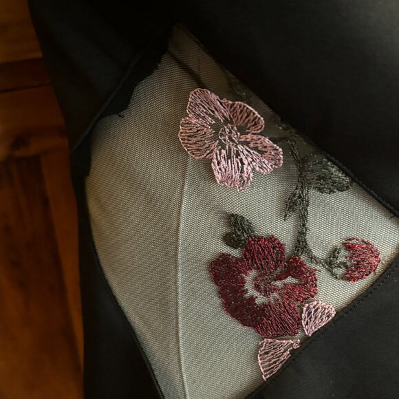 Sexy Black Dress - Picture 4 of 8